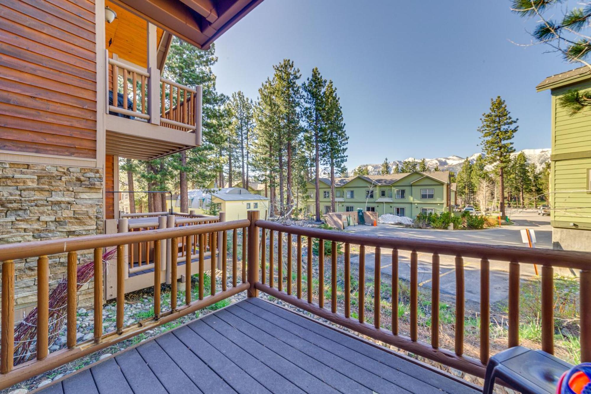 Holiday home Townhome Less Than 1 Mi To The Village At Mammoth! Mammoth Lakes
